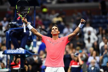 ナダル　2017年　全米　ナイキ　NIKE  テニス　シャツ ナダル 2017年 全米 ナイキ NIKE テニス シャツ