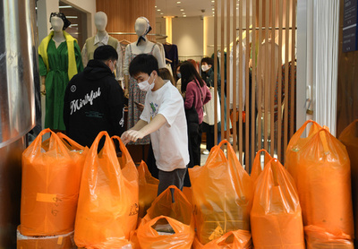 対立は宿命？ 中国のアパレル卸売市場はなぜライブ配信と決裂するのか