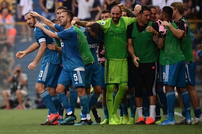 ユーベがキエッリーニのゴールで白星発進、ナポリもフィオに競り勝つ