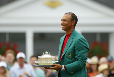ウッズ、来月のマスターズ出場へ 選手リストに名を連ねる