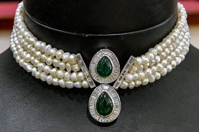 天然のみの伝統守る バーレーン真珠産業