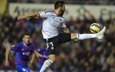 バレンシアがレバンテとのダービーで黒星