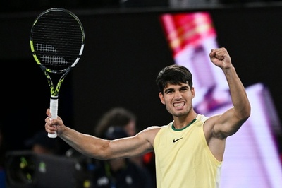 アルカラス快勝で全豪OP8強入り ズベレフと激突へ