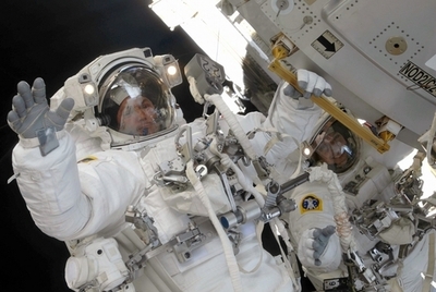 あなたの「顔」をスペースシャトルで宇宙に、NASA