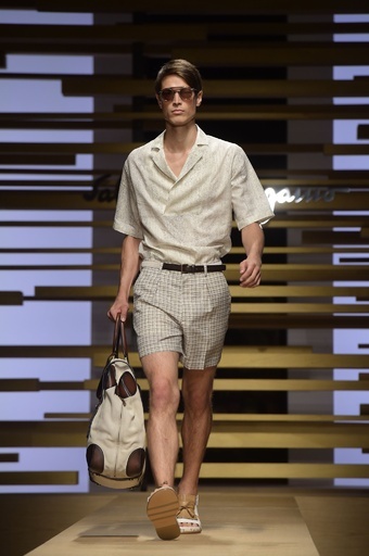 爽やかで優しいカラーパレット、「サルバトーレ フェラガモ」15年春夏メンズ