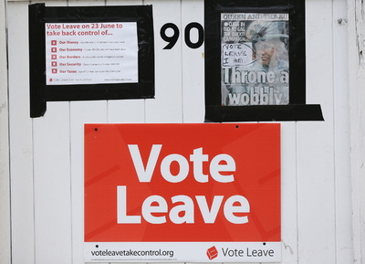 英国民投票、ほつれるEU離脱派の公約