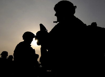 アフガン軍兵士が多国籍軍部隊に発砲、2人死亡