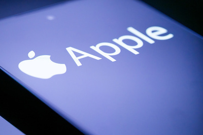 折り畳みiPhone フォックスコンがすでに試作段階に