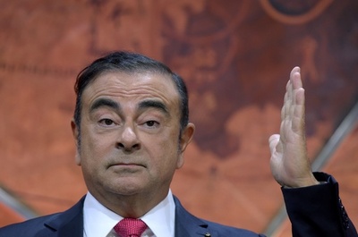ゴーン被告逃亡、国内メディアも一様に卑劣さ非難