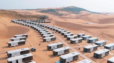 中国クブチ砂漠の「宇宙カプセル」キャンプ インバウンド客の人気スポットに