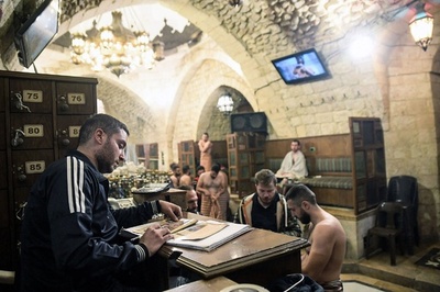 深刻な停電で人気復活の公衆浴場 シリア・アレッポ