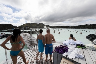 あふれる観光客に懸命対応のアイスランド