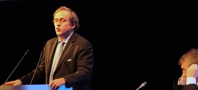 プラティニ氏、FIFA会長選で現会長に勝てるのは「私だけ」