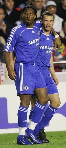 ミラン ドログバとシェフチェンコの獲得に動く