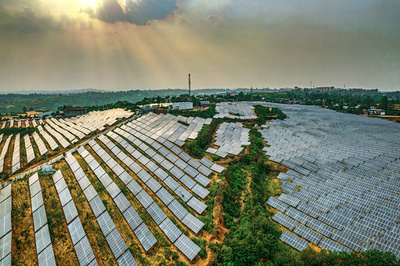 中国は今年と来年の世界の再エネ生産能力増加分の55%に貢献 国際エネルギー機関