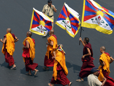 インド各地で亡命チベット人デモ