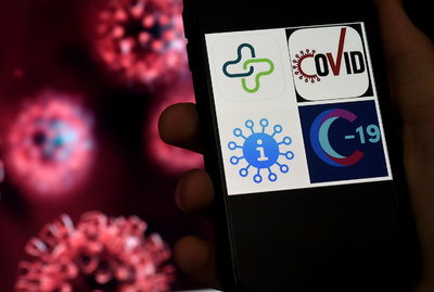 外出制限の解除、カギはスマホの「接触追跡」？