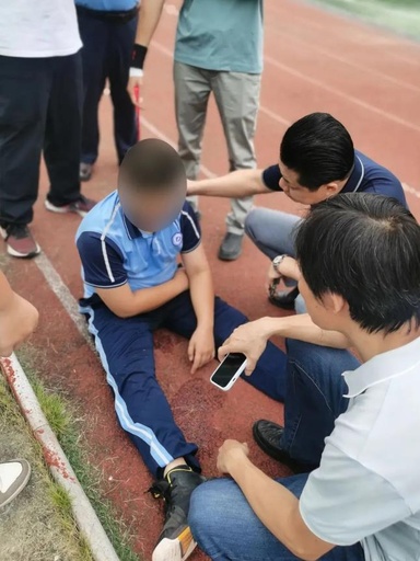 中国で中学生がグラウンドで心停止 生徒たちに命を救われた