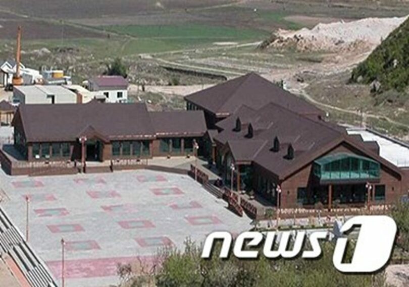 金剛山観光地区の韓国側施設＝統一省提供(c)news1