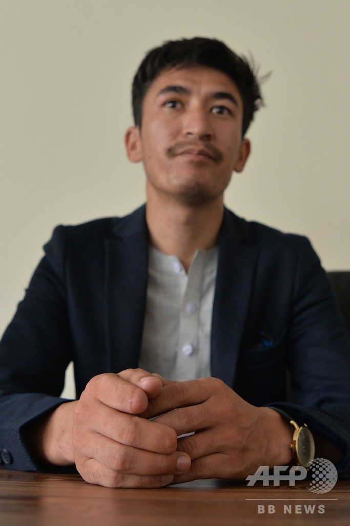 選挙に行った「罰」…タリバンに指を切断された小説家 アフガニスタン