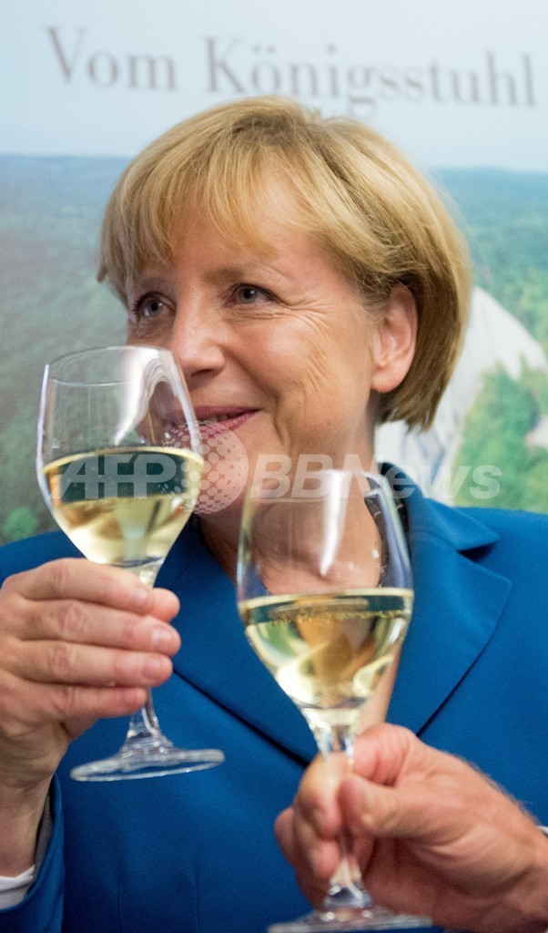 ドイツ総選挙で保守与党が大勝 メルケル首相、歴史的3選へ