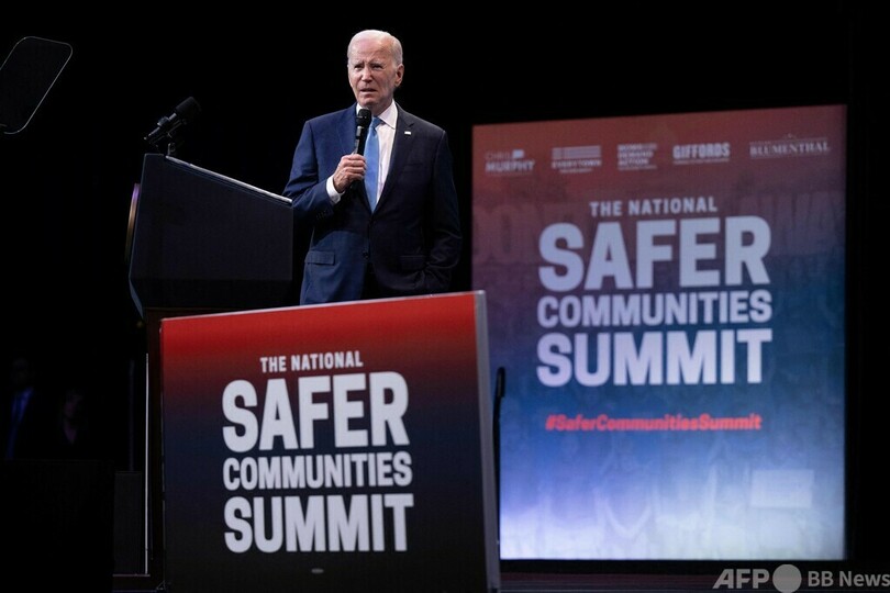 バイデン氏が突然「女王陛下万歳！」 波紋広がる