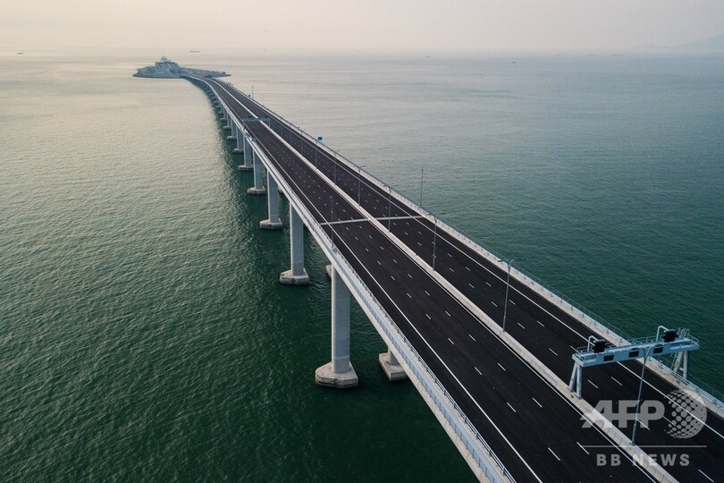 世界最長の海上橋、中国で開通式 香港・マカオ・珠海つなぐ55キロ