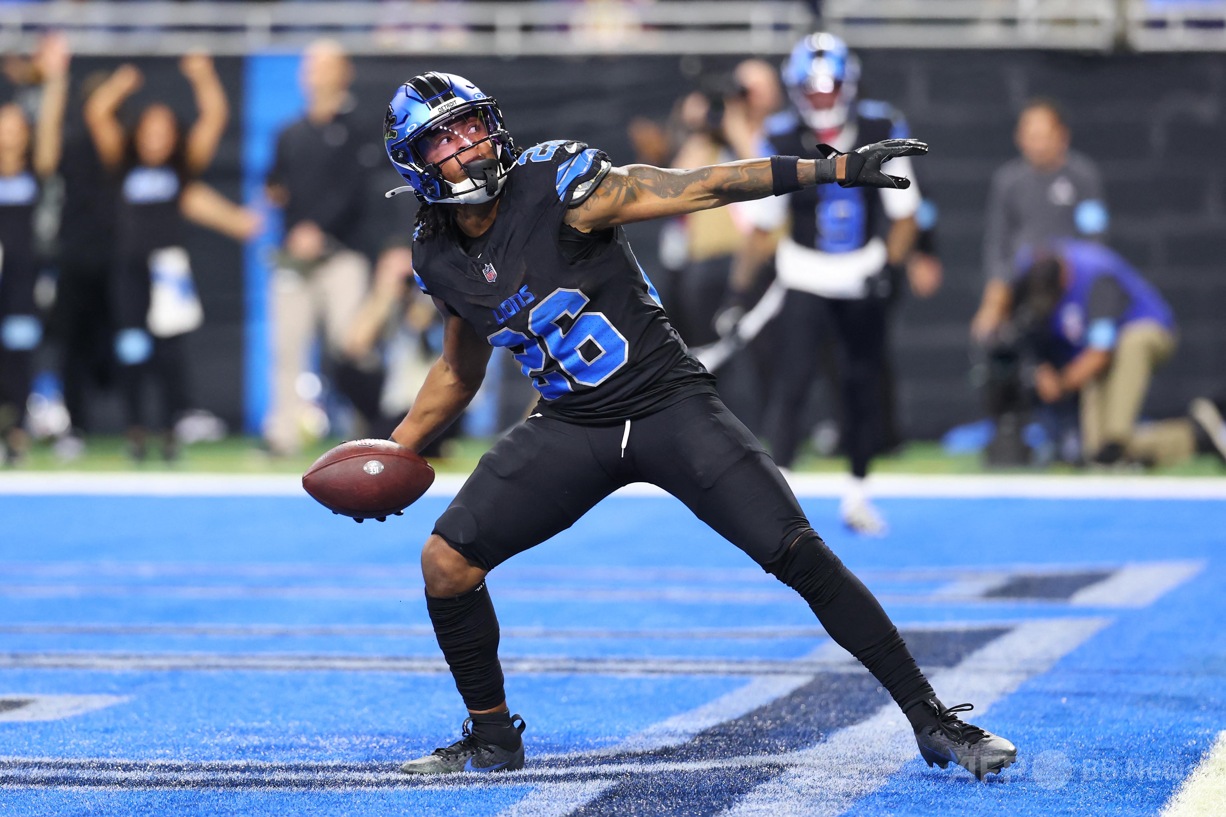 ライオンズがNFCトップシード ブロンコスとバッカニアーズがPO進出