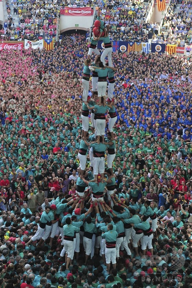 カタルーニャ伝統 人間の塔 大会開催 スペイン 写真21枚 国際ニュース Afpbb News