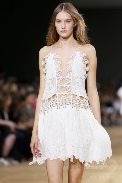 シンプルでエレガントな究極のフレンチガール、「クロエ」15年春夏