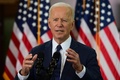 米ペンシルベニア州ピッツバーグで演説するジョー・バイデン大統領（2021年3月31日撮影）。(c)JIM WATSON / AFP