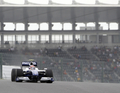 09F1第15戦日本GP（%%Japanese Grand Prix 2009%%）フリー走行1回目。18周を走行し2番手となるベストラップ1分40秒648を記録したウィリアムズ（%%Williams%%）の中嶋一貴（%%Kazuki Nakajima%%）。（2009年10月2日撮影）(c)AFP/TOSHIFUMI KITAMURA