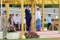 ミャンマーの首都ネピドーの大統領府で開かれた歓迎式典に出席するウィン・ミン大統領と韓国の文在寅大統領（中央左、2019年9月3日撮影）。(c)Thet Aung / AFP