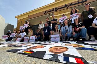 イタリア国会議員ら「虐殺をやめろ」 ガザ境界訪れ抗議