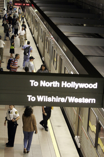 米LA地下鉄に爆破脅迫、外国からの情報提供で警備強化