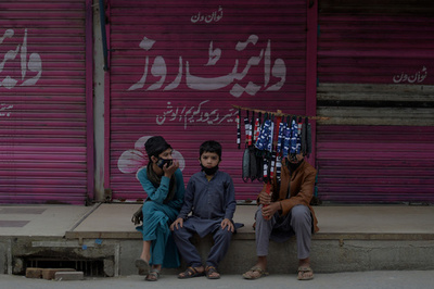 子どもも新型コロナ感染、重症化リスク「年齢だけではない」WHO