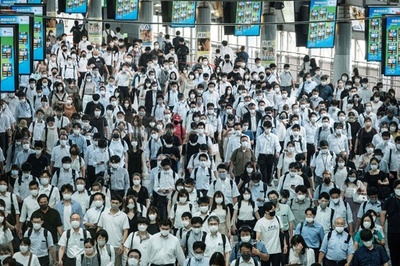 全国のコロナ感染者、初の1万人超 東京も最多更新