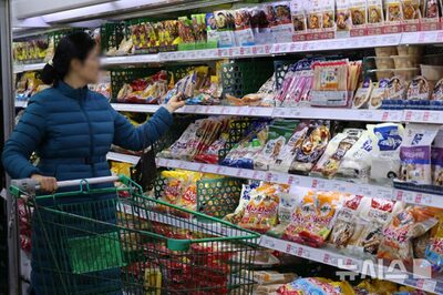 韓国国民の9割「現在の物価水準は家計の負担」…新年世論調査