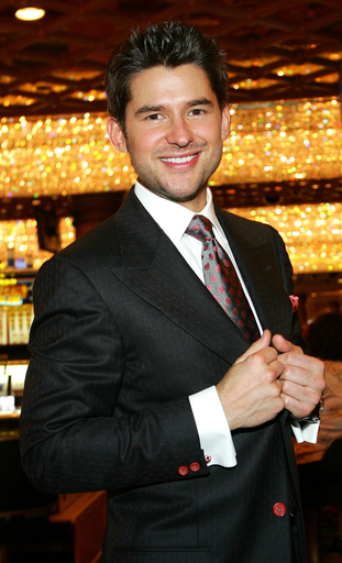 ジャズ歌手のMatt Dusk、新曲リリース記念パーティーを開催 - 米国