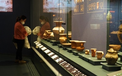 市民に門戸を開く中国の考古学界 きっかけは「曹操の墓」論争