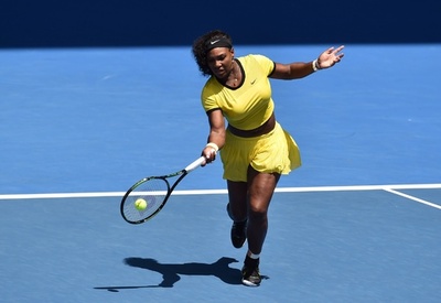 不安抱えるセレーナとクビトバ、順当に2回戦進出 全豪オープン