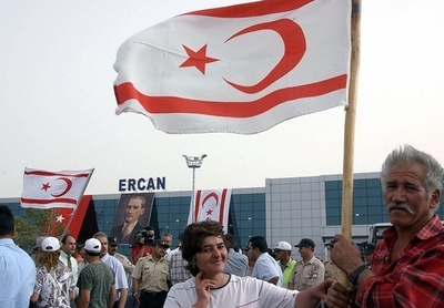 トルコの民間旅客機がハイジャックされる　犯人はトルコ人か