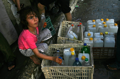 ガザ地区燃料供給、16日から再開