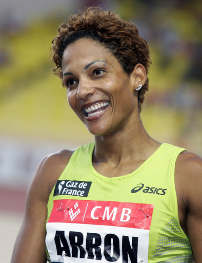 アーロン 女子100メートルを制す
