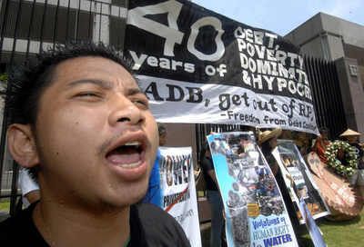 アジア開発銀行年次総会、改革の方向性見えないまま閉幕 - 京都