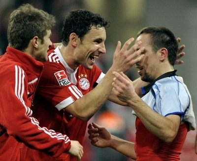 バイエルンが首位奪還