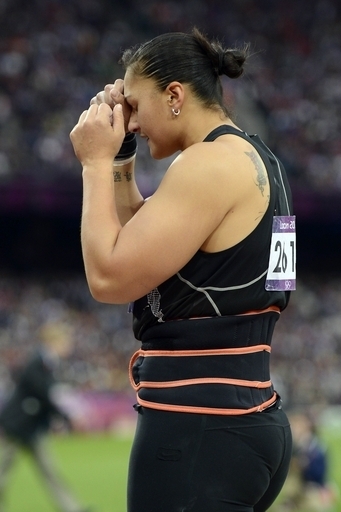 オスタプチュクが女子砲丸投げで金メダルを獲得