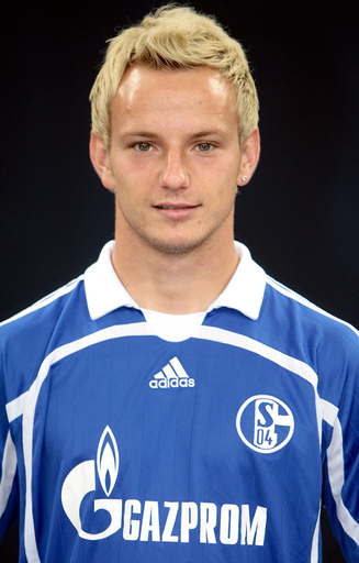 シャルケ04のラキティッチ 殺害脅迫を受ける