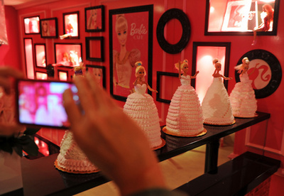 台湾にバービー・カフェ1号店がオープン