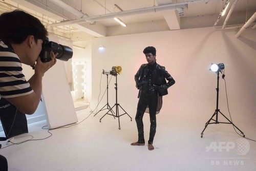 根強い人種差別と闘う、韓国初の黒人メンズモデル